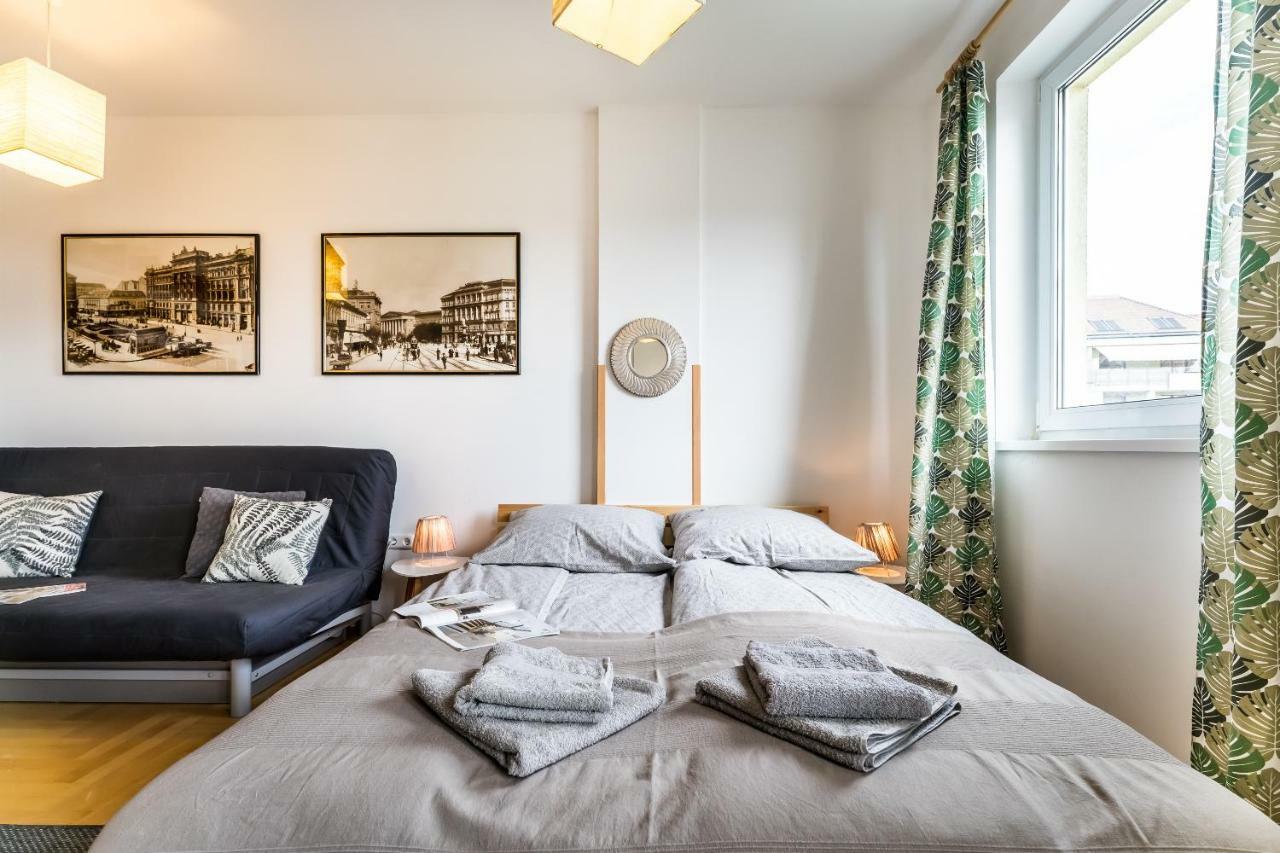 Bpr Hello Hollo Apartment Budapest Bagian luar foto